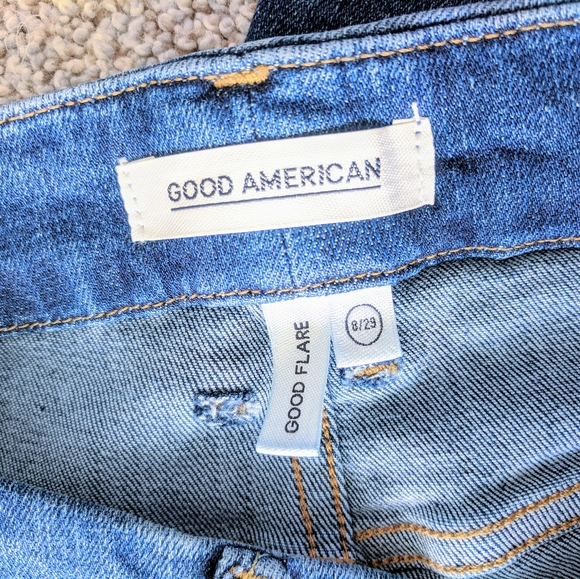 Good American Good Flare Jeans - Picture 8 of 8